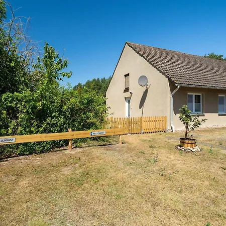 Lägenhet Ferienwohnung-an-der-mueritz *